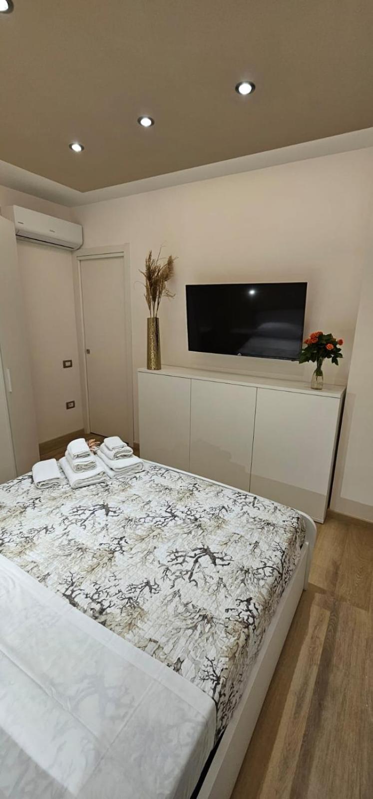 Happy Holiday Apartament Куарту-Сант'Елена Екстер'єр фото
